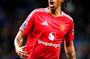 开元app-关于今晚体能课后，费耶诺德回应争议备战英超，信心回归，赛程密集仍需轮换的信息