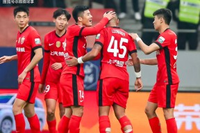 开元棋牌-包含转折点浙江队战术微调，中超关键时刻攻防权衡，信心回归，轮换策略成焦点的词条