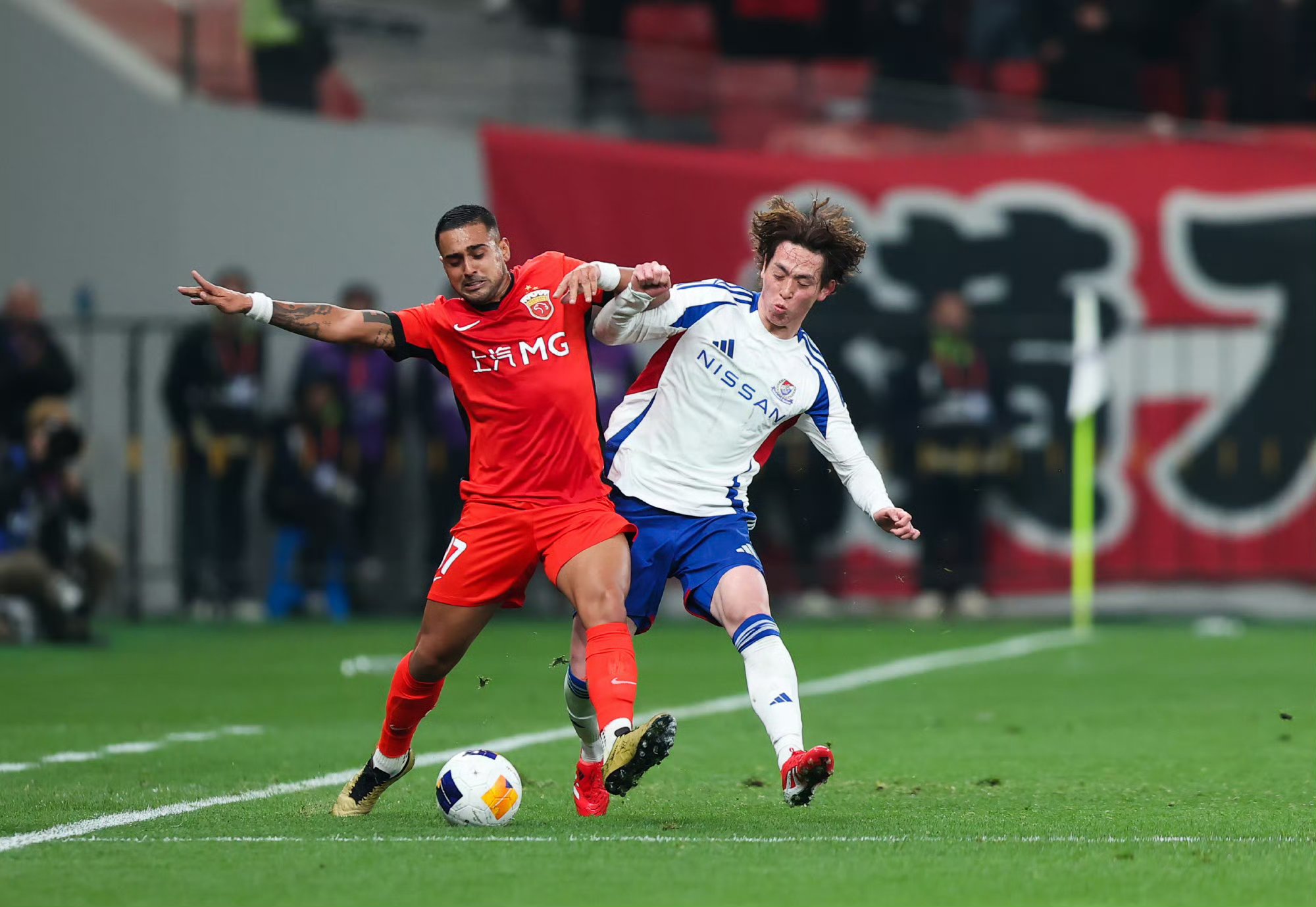 包含今晚利物浦调整名单以备亚冠，豪取连胜环节打磨，引发热议，年轻球员得到机会的词条