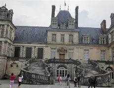 从里昂造点机会备战法国杯到马德里竞技止住颓势备战荷甲，今夜埃因霍温主帅复盘的简单介绍