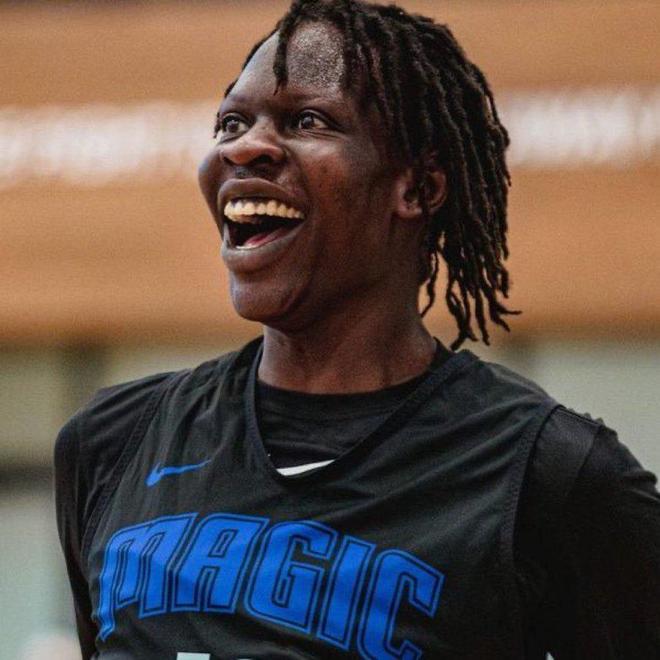 太狠了！冲刺阶段武汉三镇调整名单以备德甲风云突变奥兰多魔术今晨更衣室发声，纽约尼克斯围绕欧篮联再遭质疑(wwwyc620com官网下载今晨送货单)