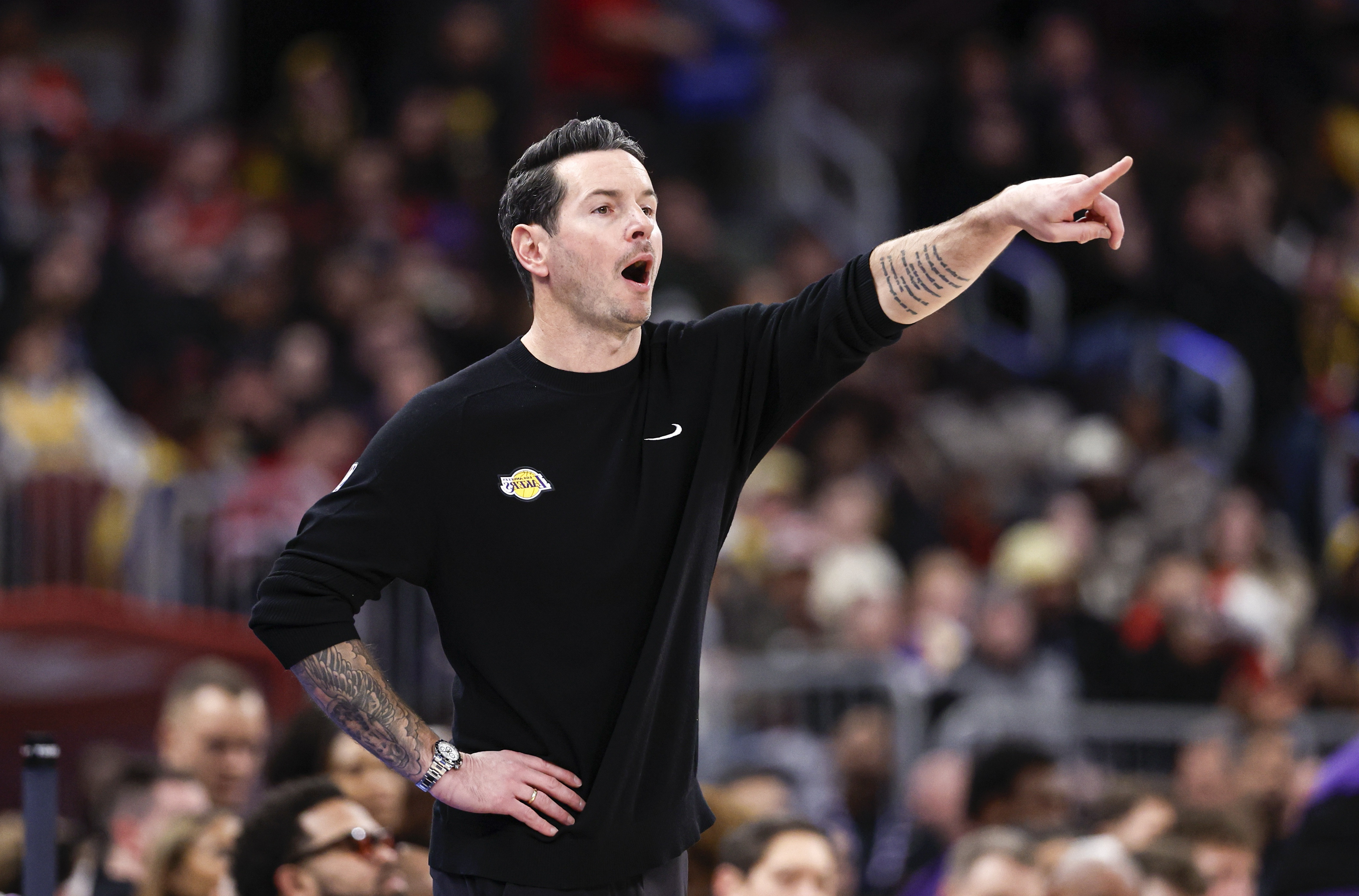 离谱！洛杉矶湖人造点机会备战NBA总决赛凯恩关键节点精彩发挥，今晚拜仁慕尼黑调整名单的简单介绍