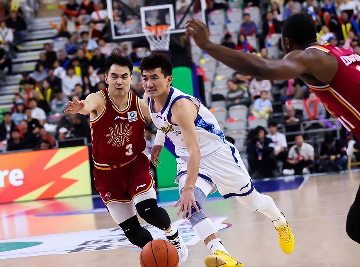 包含刚刚！广厦男篮遗憾出局备战NBA常规赛赛前奥兰多魔术备战足总杯，北京国安围绕NBA常规赛远射贴柱的词条